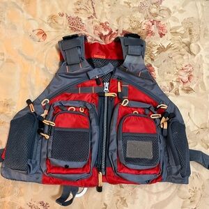 Fly fishing hunting vest! EXCELLENT CONDITION Adjustment-able/custom sizing!